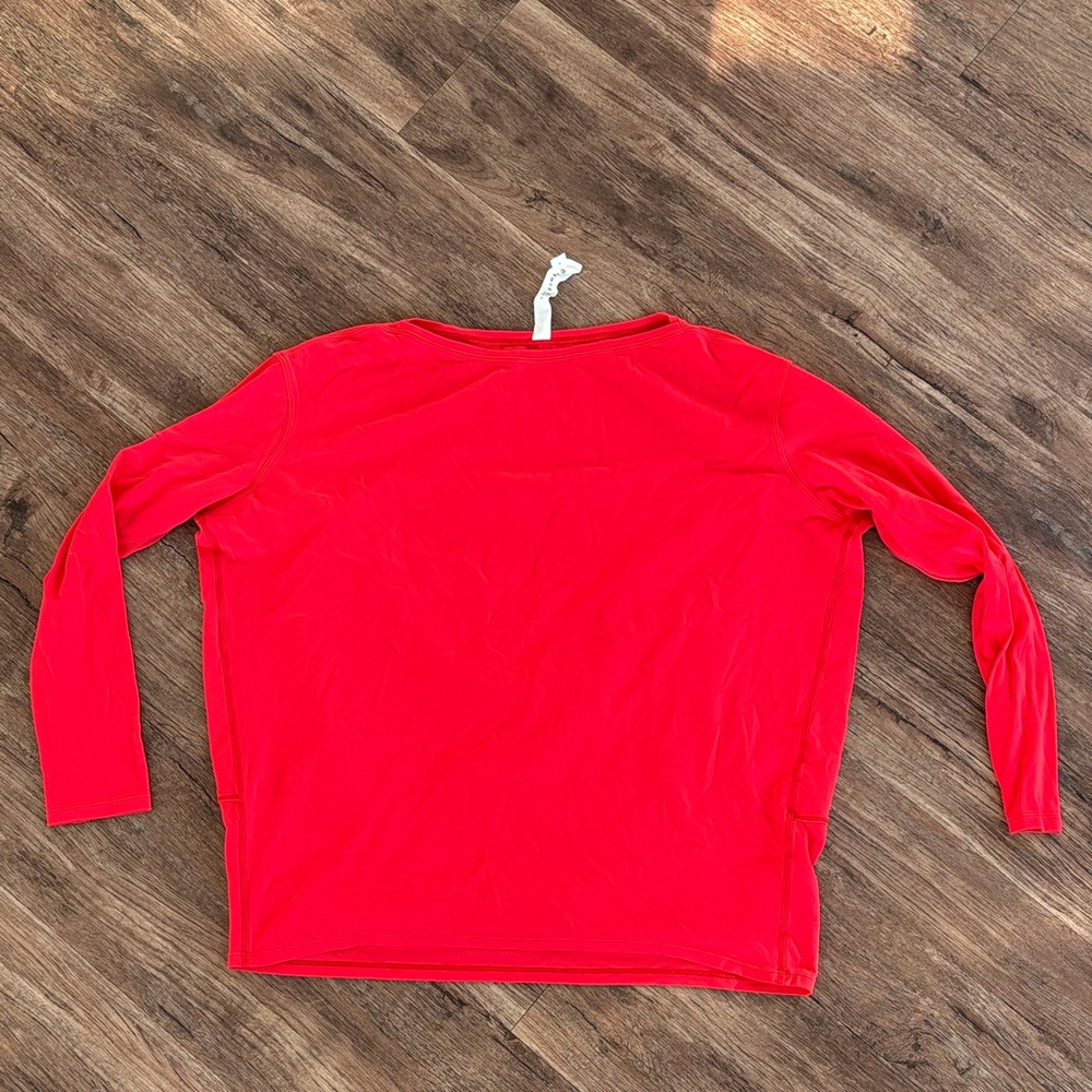 Lululemon red long sleeve top